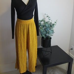 Urban Outfitters(Silence+ Noise Mustard Wide Pants